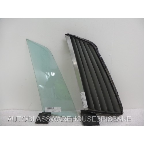MERCEDES 107 450SLC - 1973 TO 1980 - 2DR COUPE - PASSENGER - LEFT SIDE REAR QUATER GLASS - BEHIND OPERA - (Second-hand)