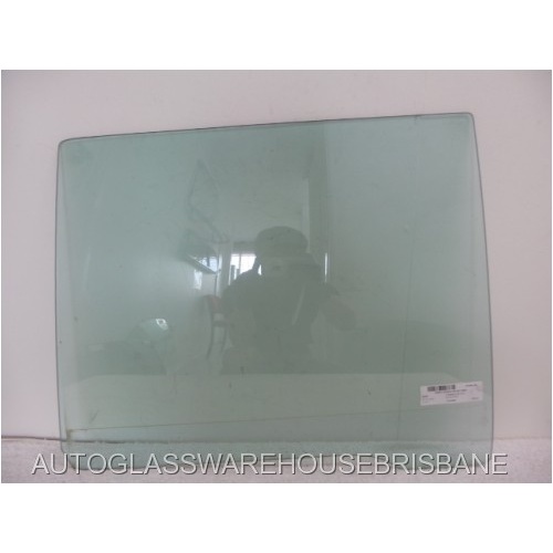 BMW 5 SERIES E28 - 4/1973 to 8/1988 - 4DR SEDAN - DRIVER - RIGHT SIDE REAR DOOR GLASS - (Second-hand)