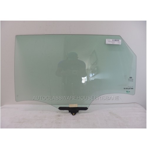 HYUNDAI TUCSON TL - 8/2015 TO 3/2021 - 5DR WAGON - PASSENGERS - LEFT SIDE REAR DOOR GLASS - GREEN - WITH FITTINGS - NEW