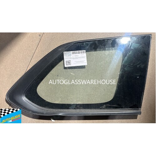 MITSUBISHI OUTLANDER ZJ/ZK - 11/2012 to CURRENT - 5DR WAGON - RIGHT SIDE REAR CARGO GLASS -  ENCAPSULATED - BLACK MOULD - (SECOND-HAND) - GREEN