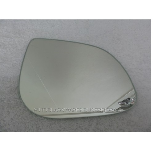 HYUNDAI i20 PB - 7/2010 to 10/2015 - HATCH - RIGHT SIDE MIRROR - FLAT GLASS ONLY - 150mm WIDE  X 115mm TALL - NEW