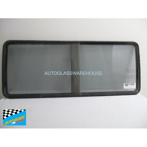 MITSUBISHI L300 - 4/1980 to 9/1986 - VAN - PASSENGERS - LEFT SIDE FRONT SLIDING WINDOW UNIT - FULL ASSEMBLY - 970 x 400 - (SECOND-HAND)