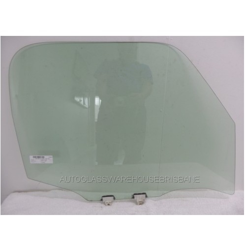 NISSAN CUBE Z11 - 1/2002 to 11/2008 - 5DR WAGON  - RIGHT SIDE FRONT DOOR GLASS - (Second-hand)