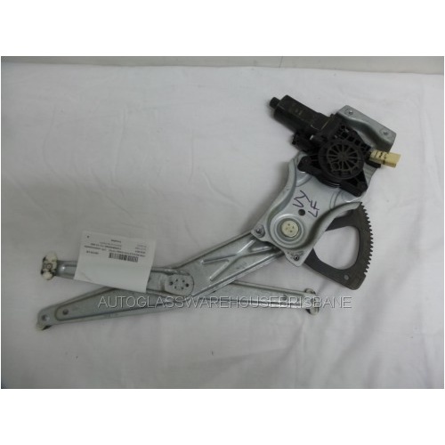 HOLDEN COMMODORE VY/VZ - 9/1997 to 3/2007 - 4DR SEDAN/5DR WAGON - LEFT SIDE FRONT DOOR WINDOW REGULATOR - ELECTRIC-(Oval Plug) - (Second-hand)