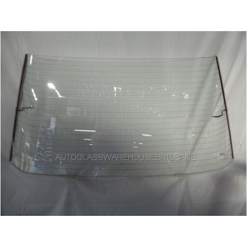 MERCEDES 201 SERIES 180E - 12/1984 to 1/1994 - REAR WINDSCREEN GLASS - CLEAR - (Second-hand)