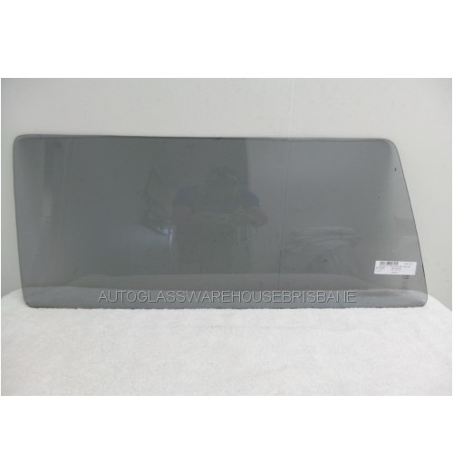 MITSUBISHI L300 - 4/1980 to 9/1986 - VAN - LEFT SIDE REAR FIXED GLASS (NM) - 880 X 365 - (Second-hand)