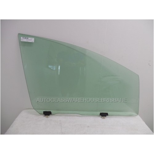 suitable for TOYOTA TARAGO ACR30 - 7/2000 to 2/2006 - WAGON - RIGHT SIDE FRONT DOOR GLASS (ESTIMA) - (Second-hand)