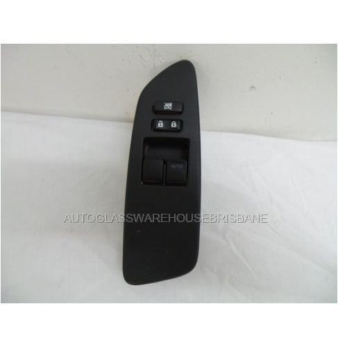 suitable for TOYOTA COROLLA ZRE152R - 5/2007 to 10/2012 - 5DR HATCH - RIGHT SIDE FRONT SWITCH POWER WINDOW - 74231-12780 - (SECOND-HAND)