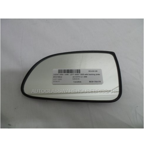 HYUNDAI ACCENT LC - 5/2000 to 4/2006 - 3DR HATCH - LEFT SIDE MIRROR WITH BACKING PLATE - FLAT GLASS ONLY - (Second-hand)