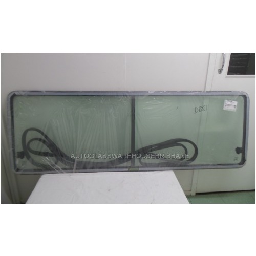 MERCEDES SPRINTER SWB - 2/1998 to 8/2006 - VAN - RIGHT SIDE REAR SLIDING WINDOW GLASS - GREEN - DOUBLE OPENING - 1820  x  623 - NEW