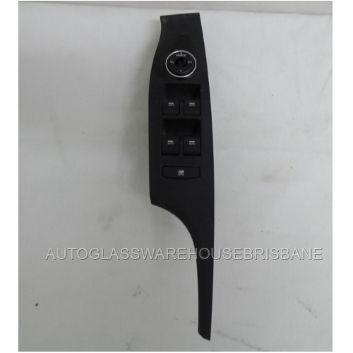HYUNDAI i40 YF - 6/2012 to CURRENT - SEDAN/WAGON - DRIVERS - RIGHT SIDE FRONT SWITCH POWER WINDOW - 93570-3Z550 4X - 39R495-1300 - (Second-hand)