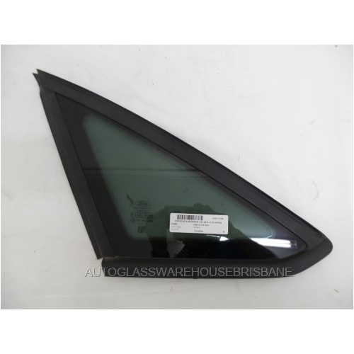 FORD FOCUS LW - 8/2011 to CURRENT - 4DR SEDAN - PASSENGERS - LEFT SIDE REAR OPERA GLASS - (SECOND-HAND)