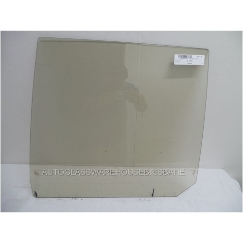 PEUGEOT 505 - 1/1980 to 1/1990 - 4DR SEDAN - LEFT SIDE REAR DOOR GLASS - 565 X 515 - (SECOND HAND)