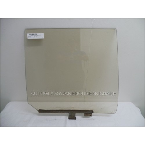 PEUGEOT 505 - 1/1980 to 1/1990 - 4DR SEDAN - RIGHT SIDE REAR DOOR GLASS - 565w X 515 - (Second-hand)