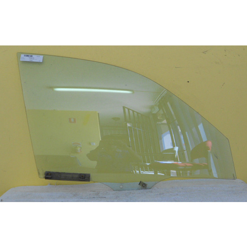 MAZDA 121 DB10 - 12/1990 to 12/1997 - 4DR SEDAN - RIGHT SIDE FRONT DOOR GLASS (BUBBLE)
