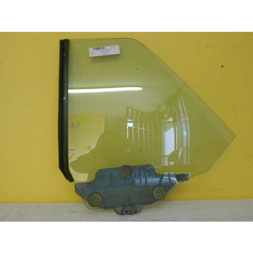 MAZDA 626 CB - 2DR COUPE 11/78>1/83 - PASSENGERS-LEFT SIDE-REAR QUARTER GLASS - (Second-hand)