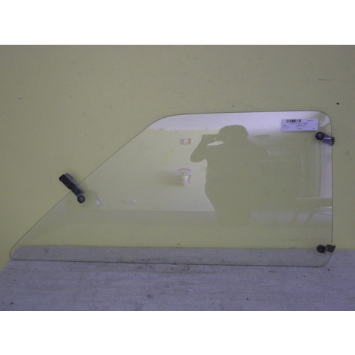 FORD LASER KA - 3/1981 TO 3/1983 - 3DR HATCH - DRIVERS - RIGHT SIDE FLIPPER REAR GLASS - (Second-hand)