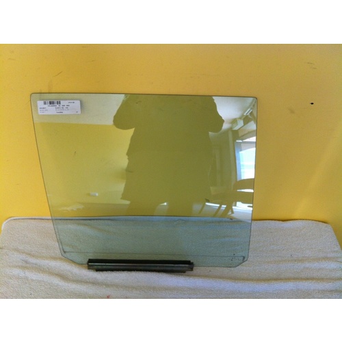 HOLDEN BARINA MB/ML - 2/1985 to 2/1989 - 5DR HATCH - DRIVERS - RIGHT SIDE REAR DOOR GLASS - NEW