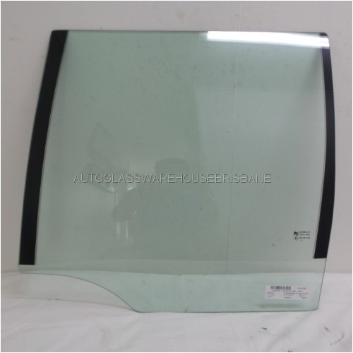 HOLDEN COMMODORE VT/VX/VY/VZ - 9/1997 TO 7/2006 - 4DR SEDAN - PASSENGERS - LEFT SIDE REAR DOOR GLASS (WITH FITTINGS) - GREEN - NEW