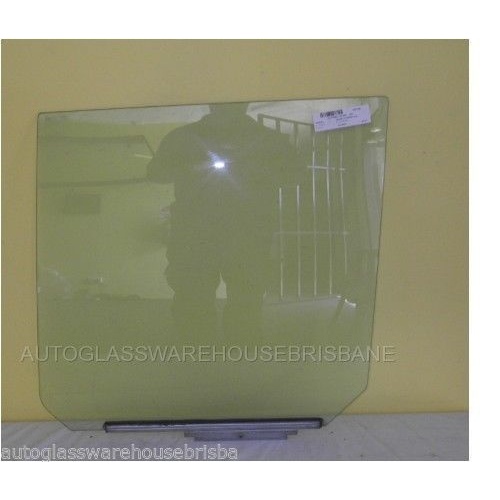 suitable for TOYOTA PRADO 90 SERIES - 6/1996 to 1/2003 - 5DR WAGON - LEFT SIDE REAR DOOR GLASS - NEW