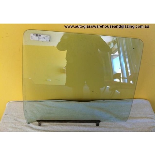 suitable for TOYOTA HILUX RN85 - LN106 - 8/1988 to 8/1997 - 4DR DUAL CAB - RIGHT SIDE REAR DOOR GLASS - NEW
