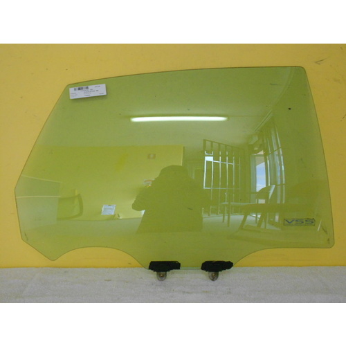 suitable for TOYOTA AVALON MCX10R - 4/2000 to 6/2005 - 4DR SEDAN - DRIVER - RIGHT SIDE REAR DOOR GLASS - NEW