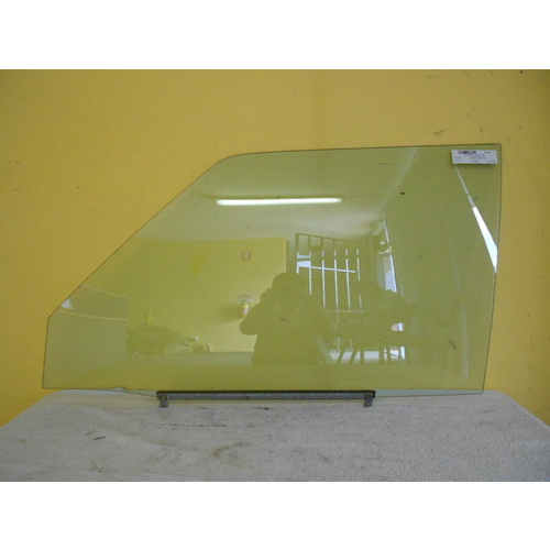 suitable for TOYOTA TARAGO YR22/23/27 - 2/1983 to 8/1990 - WAGON - PASSENGERS - LEFT SIDE FRONT DOOR GLASS - GREEN - NEW