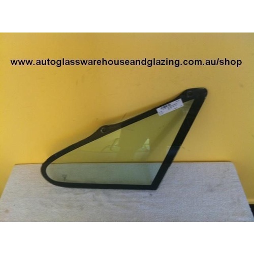 suitable for TOYOTA COROLLA AE85 SECA - 4/1985 to 2/1989 - 5DR HATCH - RIGHT SIDE REAR OPERA GLASS - (SECOND-HAND)