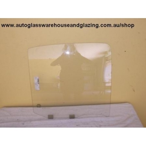 NISSAN MICRA K11 - 8/1995 to 2002 - 5DR HATCH - DRIVERS - RIGHT SIDE REAR DOOR GLASS - (Second-hand)