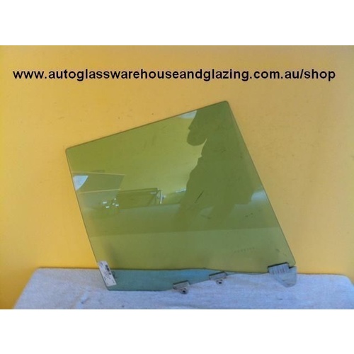 NISSAN PINTARA U12 - 5DR HATCH 11/89>1992 - RIGHT SIDE REAR DOOR GLASS - (Second-hand)