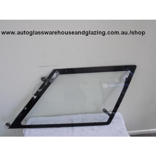 NISSAN BLUEBIRD 910 - 5/1981 to 1986 - 4DR WAGON - RIGHT SIDE CARGO GLASS - (Second-hand)