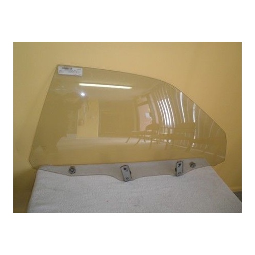 NISSAN SKYLINE HR32 - 1989 to 1993 - 2DR COUPE - RIGHT SIDE FRONT DOOR GLASS - (Second-hand)