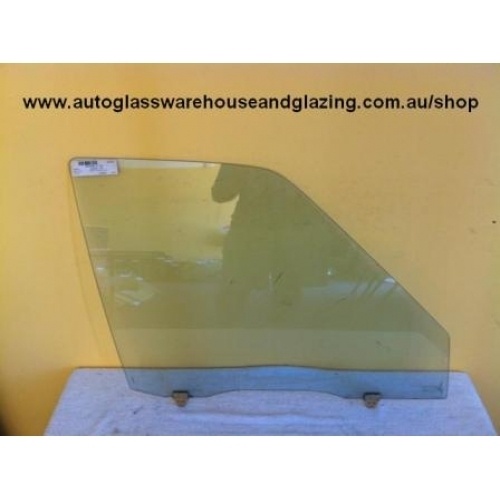 NISSAN PRAIRIE - 5DR WAGON 12/82>1985 - RIGHT SIDE FRONT DOOR GLASS - (Second-hand)