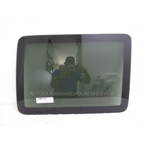 JEEP WRANGLER JK - 3/2007 to 11/2010 - 4DR WAGON - RIGHT SIDE CARGO GLASS - PRIVACY TINT (600 X 425) - NEW