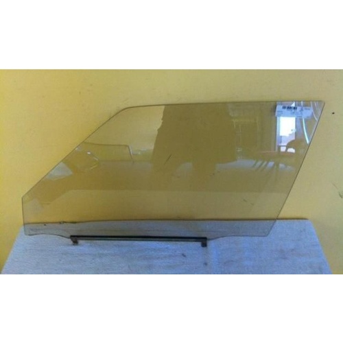 suitable for TOYOTA CAMRY SV11 - 4/1983 to 4/1987 - 5DR HATCH - LEFT SIDE FRONT DOOR GLASS - (SECOND-HAND)