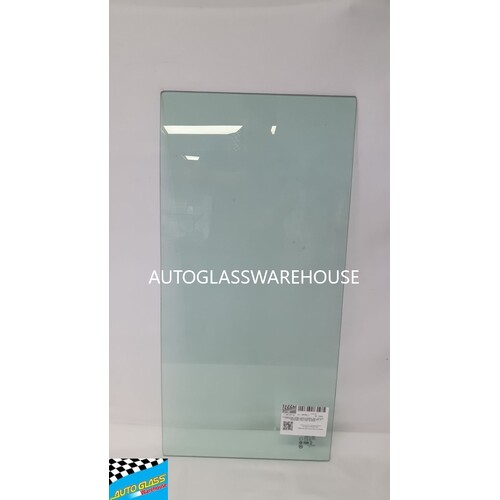 MITSUBISHI ROSA UE6/BE6 - 8/2000 to CURRENT - BUS - LEFT SIDE FIXED WINDOW GLASS PIECE (IN SLIDING FRAME)- NEXT TO WINDSCREEN - 375W X 770H - NO HOLES