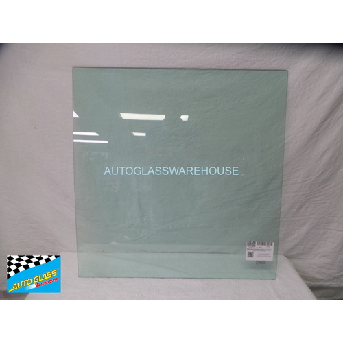 MITSUBISHI ROSA UE6/BE6 - 8/2000 to CURRENT - BUS - LEFT/RIGHT FIXED WINDOW GLASS IN SLIDING FRAME FRONT/REAR PIECE - GREEN -750X 770- NO HOLES - NEW