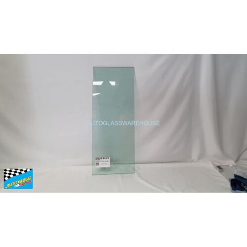 MITSUBISHI ROSA UE6/BE6 - 8/2000 to CURRENT - DRIVERS - RIGHT SIDE FIXED WINDOW GLASS - LAST PIECE (310W X 756H) - GREEN - NEW