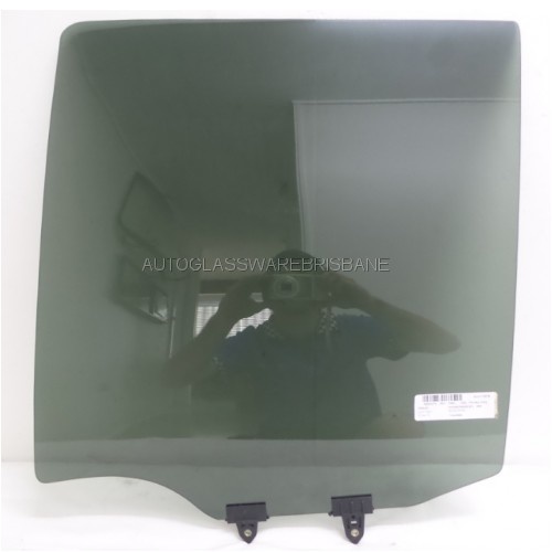 NISSAN PATHFINDER R51 - 7/2005 to 10/2013 - 4DR WAGON - PASSENGERS - LEFT SIDE REAR DOOR GLASS - PRIVACY GREY - NEW
