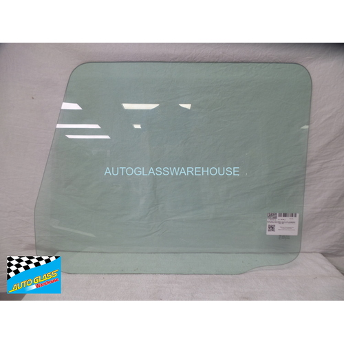 SCANIA TRUCK - H/M/T/P SERIES - 1/1981 TO  11/1997 - PASSENGERS - LEFT SIDE FRONT DOOR GLASS - GREEN (FLAT) - 864MM FRONT TO BACK - NEW