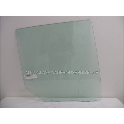 SSANGYONG KYRON D100 - 1/2004 to 8/2012 - 4DR WAGON - RIGHT SIDE REAR DOOR GLASS - GREEN - NEW