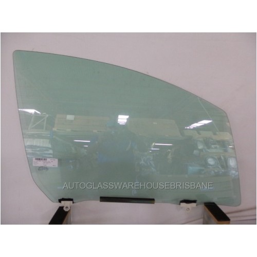 suitable for TOYOTA YARIS NCP13R - 11/2011 to 05/2020 - 5DR HATCH - DRIVERS - RIGHT  SIDE FRONT DOOR GLASS - GREEN - NEW