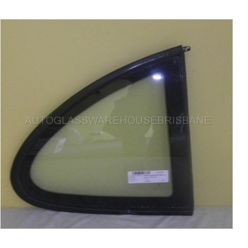 suitable for TOYOTA CELICA ST184 - 12/1989 to 2/1994 - 3DR HATCH - RIGHT SIDE OPERA GLASS - ENCAPSULATED - (SECOND-HAND)