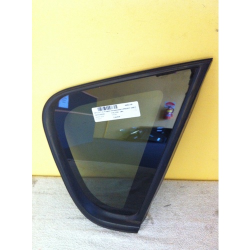 MITSUBISHI COLT RG - 11/2004 to 9/2011 - 5DR HATCH - DRIVERS - RIGHT SIDE REAR OPERA GLASS - ENCAPSULATED - PRIVACY GREY - (Second-hand)