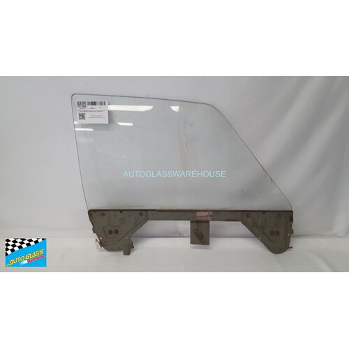 SUBARU 1300/1400/1600 DL - WAGON 1971 > 9/1979 - DRIVER - RIGHT SIDE - FRONT DOOR GLASS (735mm wide) - (Second-hand)