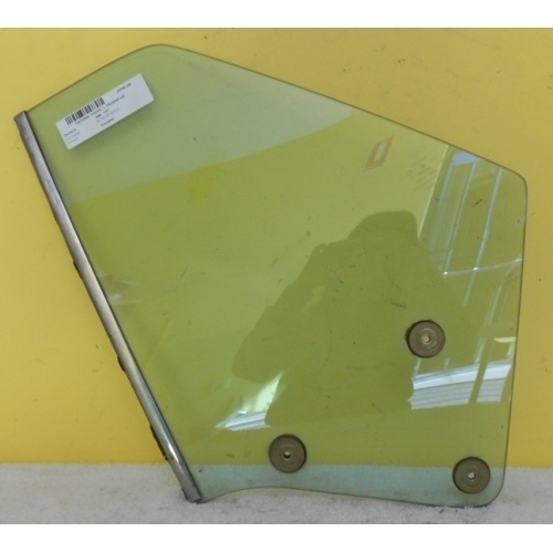 DATSUN 200B KN810 - 1/1977 to 1/1981 - 2DR COUPE - PASSENGER - LEFT SIDE REAR QUARTER GLASS (WIND UP) - (Second-hand)