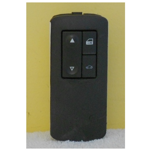 HOLDEN VECTRA ZC - 2/2003 to 7/2005 - 5DR HATCH - LEFT SIDE FRONT DOOR POWER SWITCH - GM 24453571 - (Second-hand)