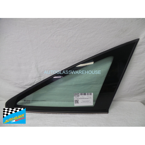 HOLDEN VECTRA JR - JS - 7/1997 to 12/2002 - 5DR HATCH - DRIVERS - RIGHT SIDE OPERA GLASS - (BEHIND REAR DOOR) - GREEN (ENCAPSULATED) - NEW