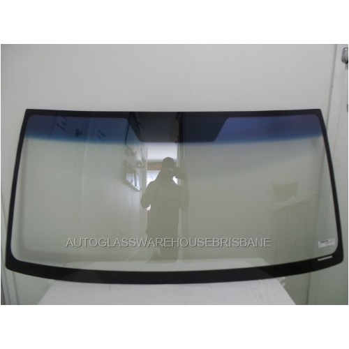 suitable for TOYOTA LANDCRUISER 100 SERIES - 3/1998 to 10/2007 - 5DR WAGON - FRONT WINDSCREEN GLASS - MIRROR PATCH IN SUNSHADE, LOW-E, ACOUSTIC - NEW