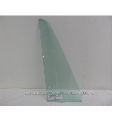 MERCEDES FREIGHTLINER CENTURY C112/C120 - 2000 to CURRENT - TRUCK - RIGHT SIDE FRONT QUARTER/VENT GLASS (2 HOLES) - NEW